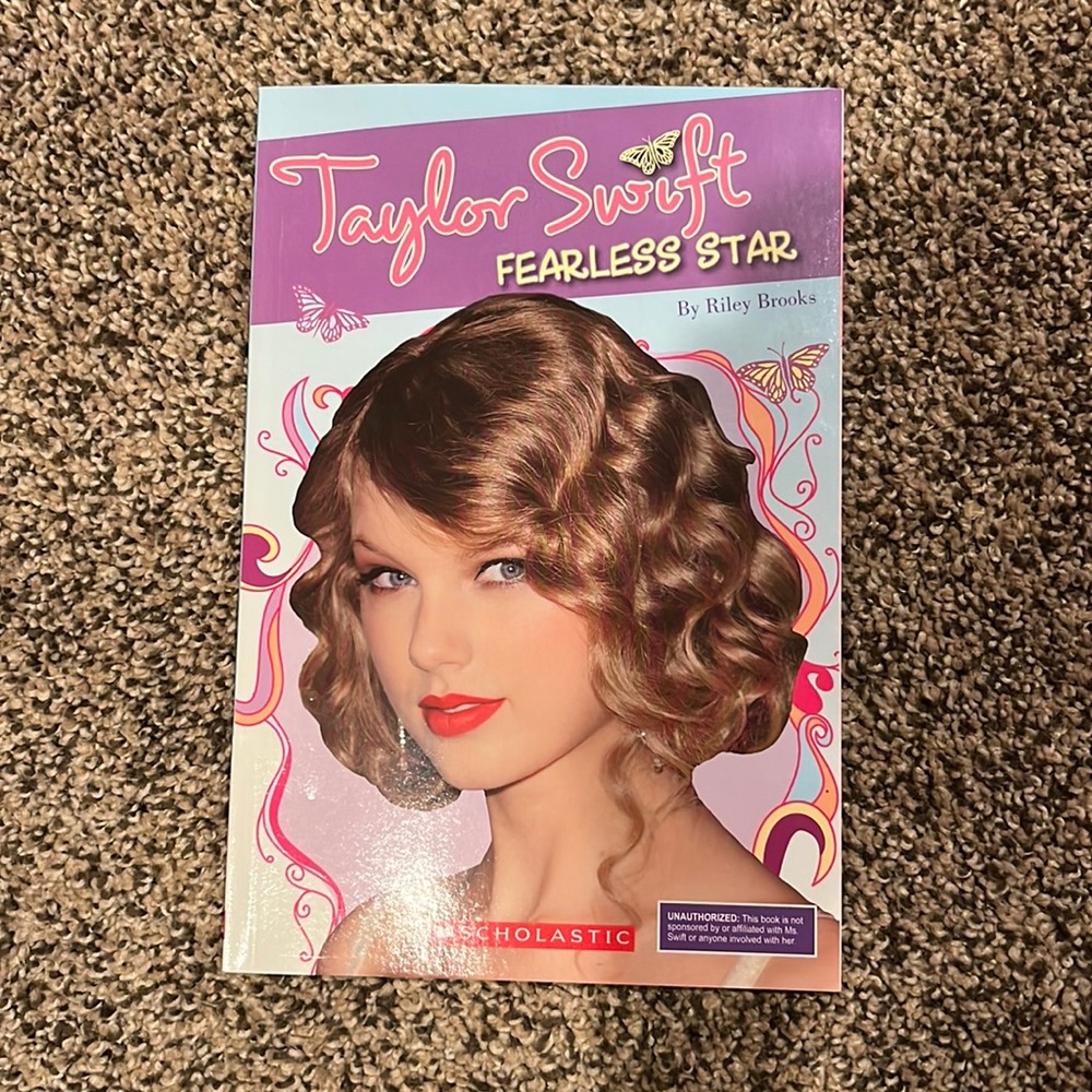 Scholastic Taylor swift fearless star book
